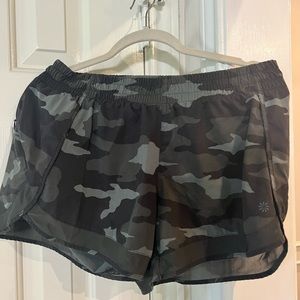 Athleta Camo shorts size M!